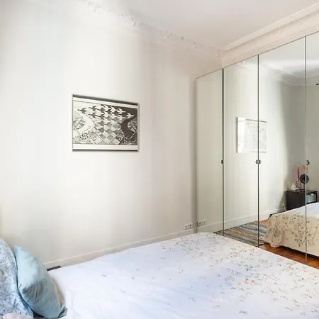 아파트 Opulent 1bd Near Eiffel Tower Grenelle 파리